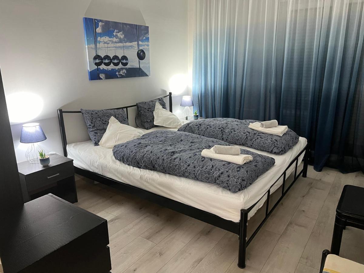 Serres City Center Modern Apartment Exterior photo